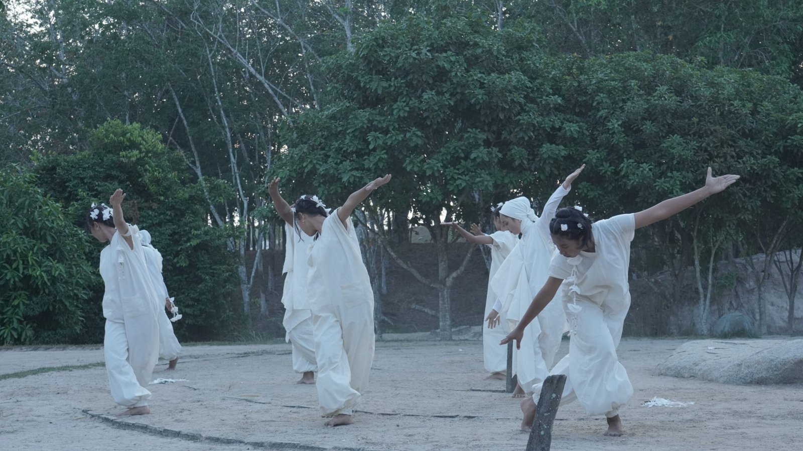 Tarian Dewasa
